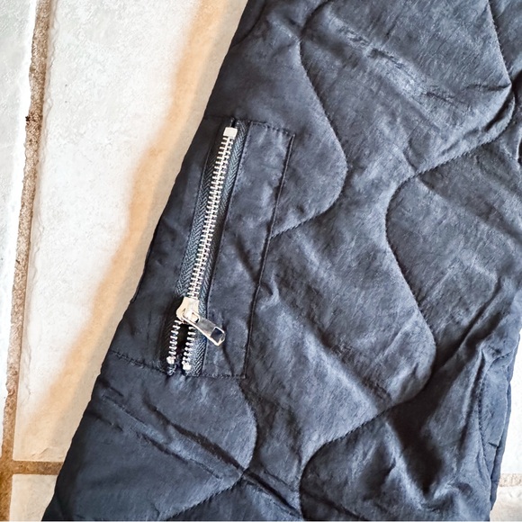 Adora • Quilted Long Utility Jacket - Picture 3 of 4